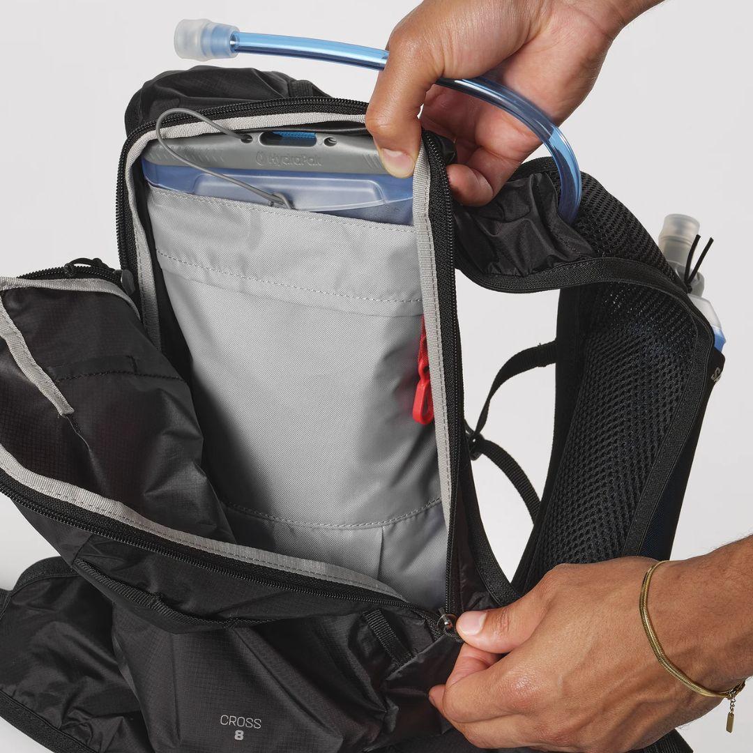 Salomon Cross 8 Pack - Black